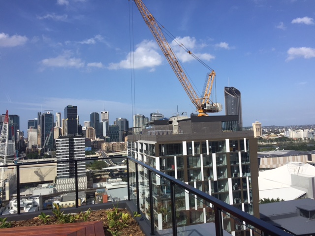 city-roof-cranes2